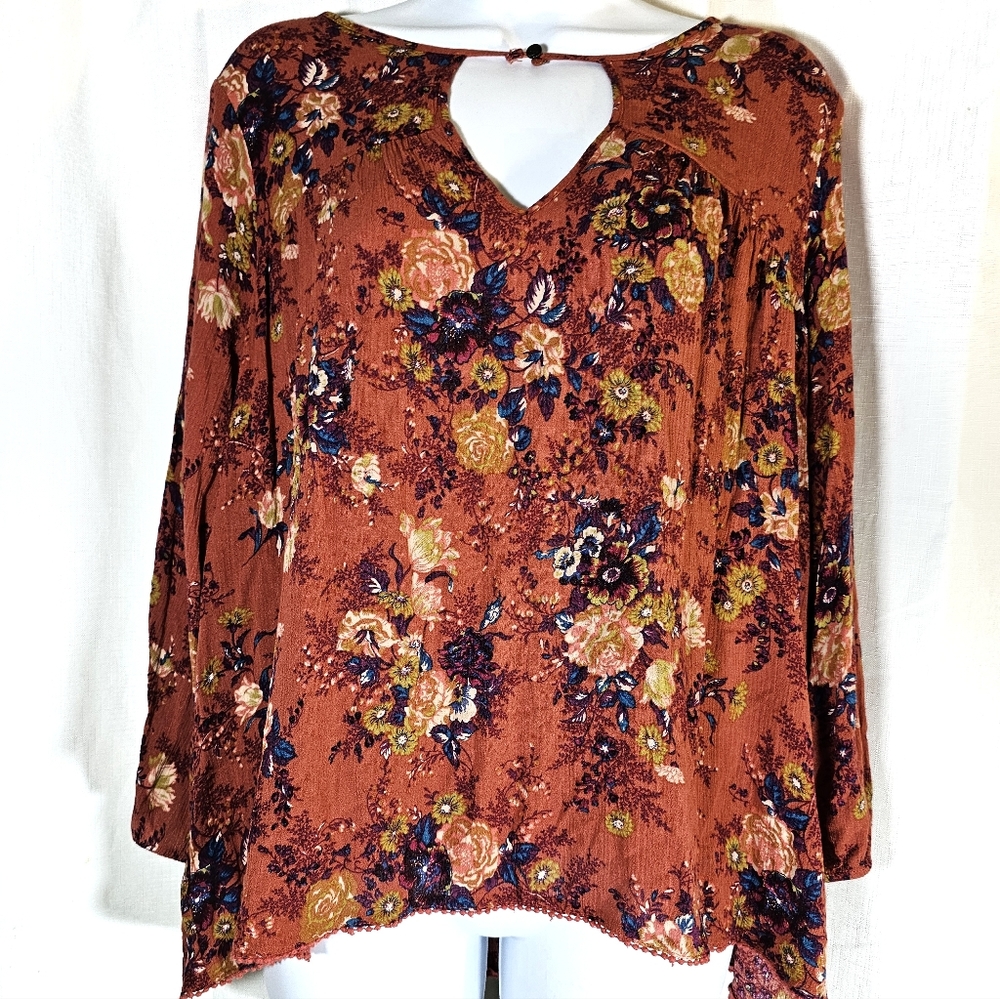 2/$20 American Eagle Outfitters M Fall Top